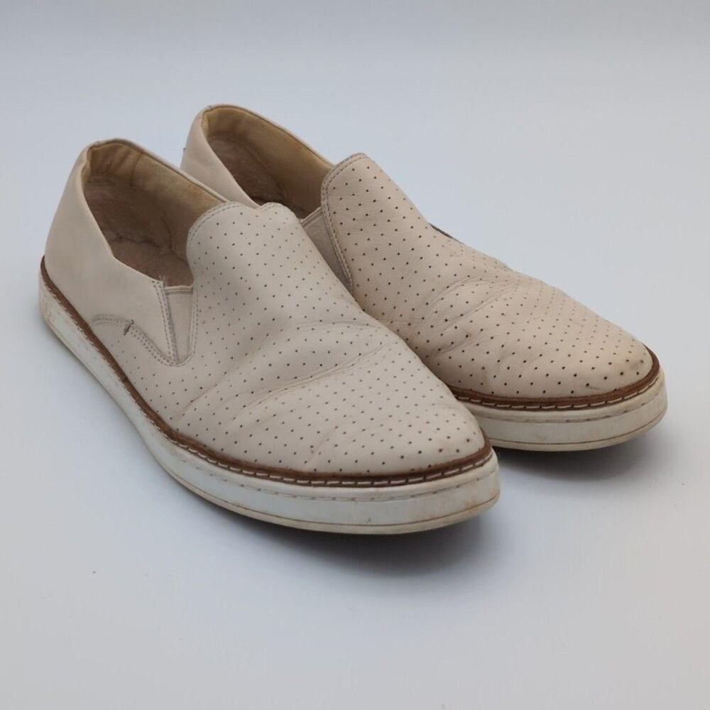 UGG Shoes Womens Size 11 Beige Keile Perforated Slip-On Leather Casual Flats